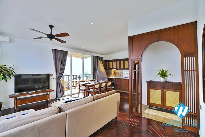 High-end floor 2 beds apartment for rent in Xom Chua, Dang Thai Mai, Tay Ho